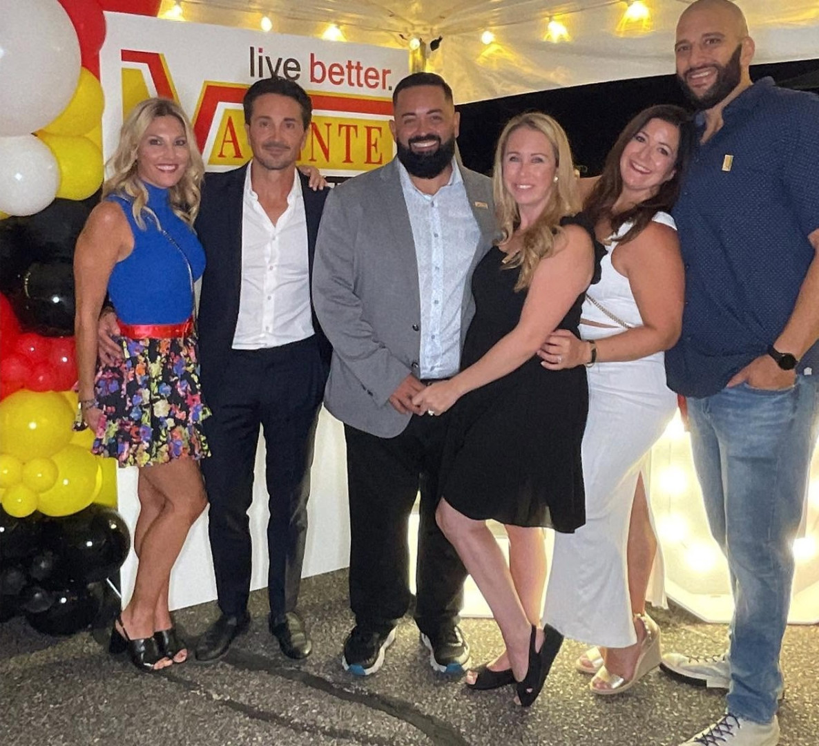 https://www.valenterealestate.com/The Valente Family